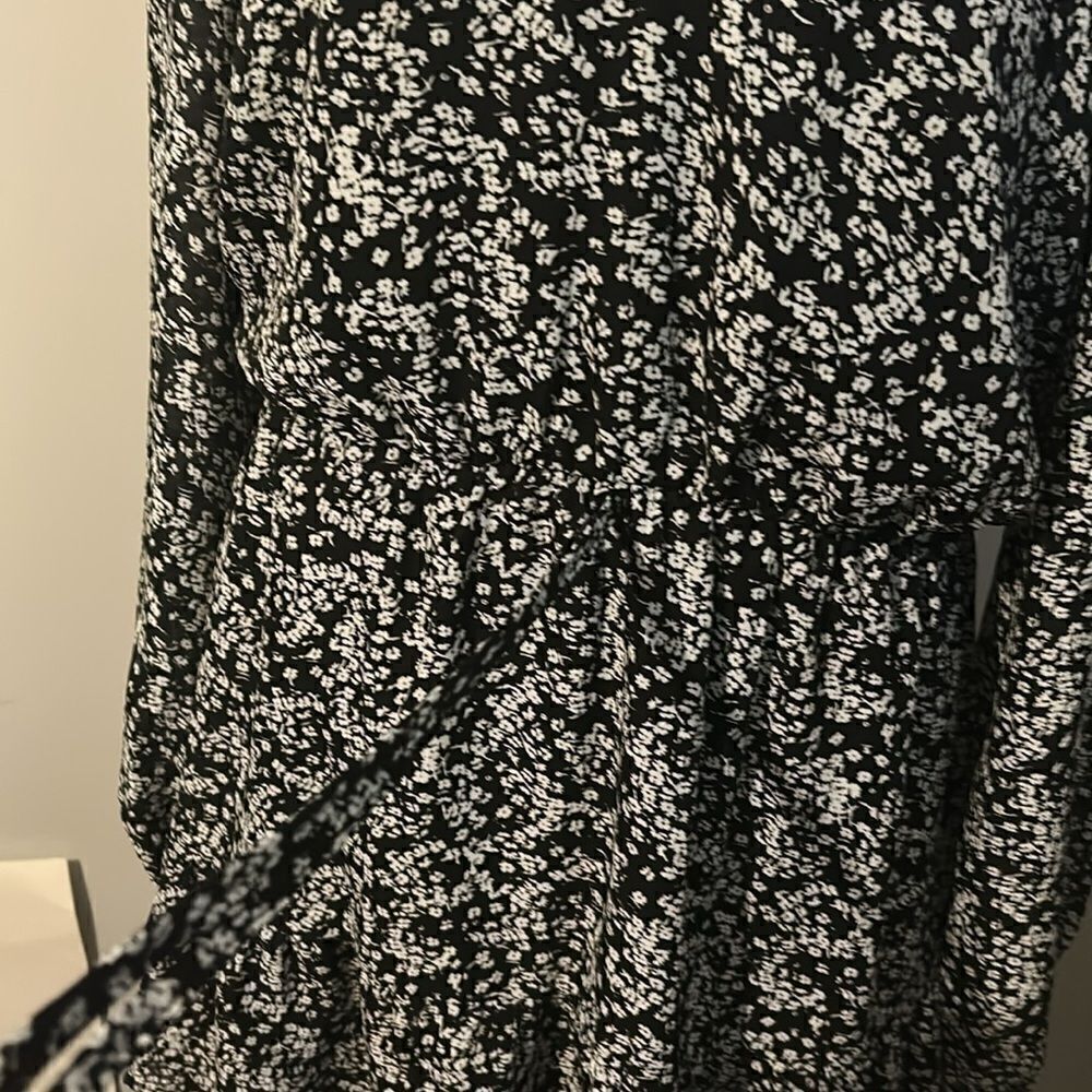 Maurice’s Dress medium  C - Picture 5 of 13
